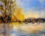 Tablou Dimineata linistita pe lac, acuarela cu copaci galbeni reflectati in apa, sub un cer albastru